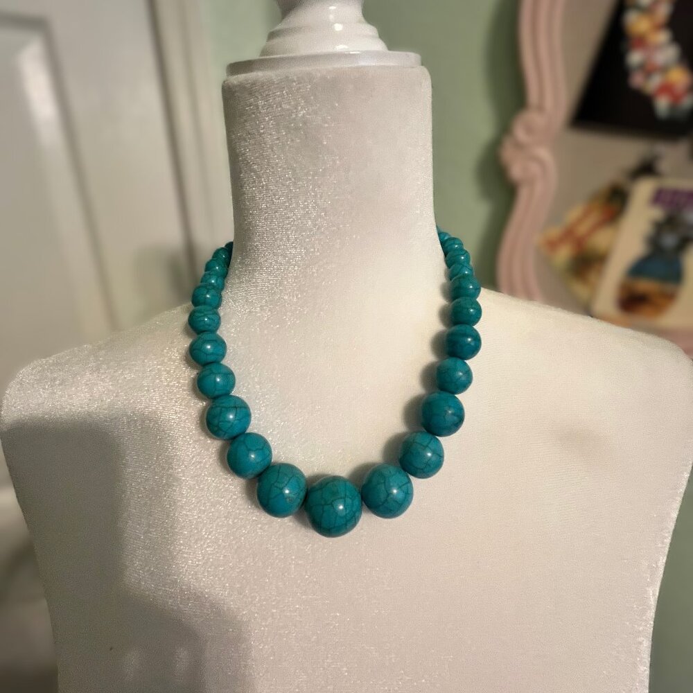 Chunky Turquoise Beaded Necklace
